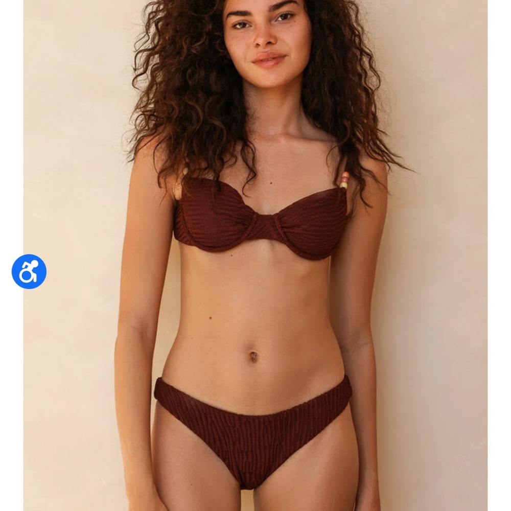 Dippin Daisy’s Costa Underwire Bikini Set